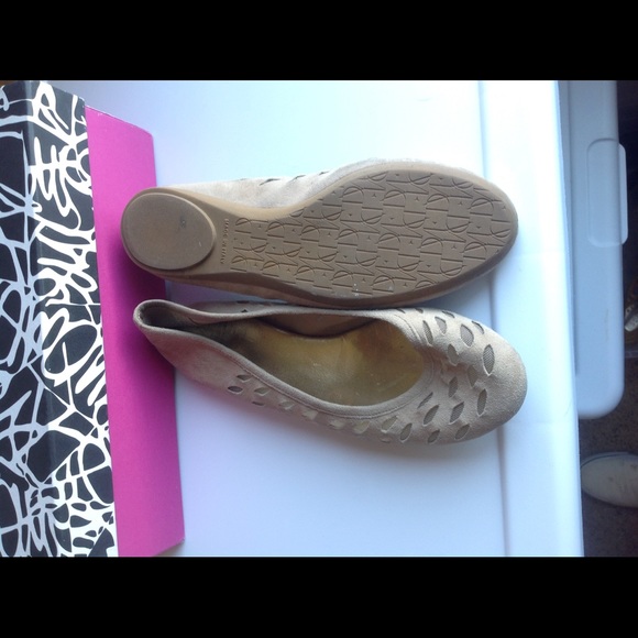 Diane Von Furstenberg Flats - Picture 3 of 5